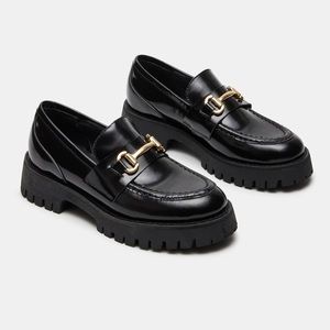 Steve Madden Lando Black Leather Loafer - size 6